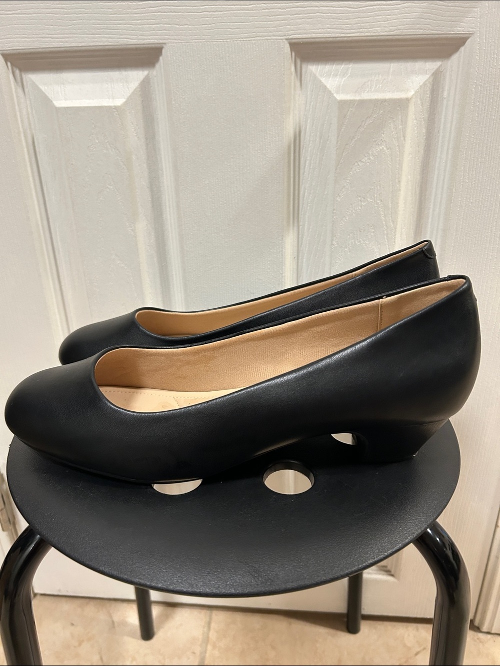 Low Heel Pumps Size 12W